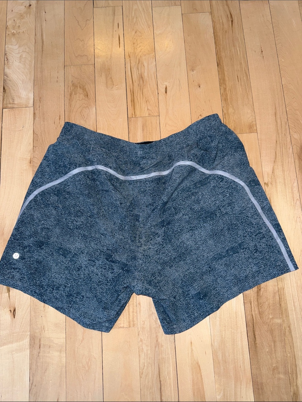 Men’s 6” XXL Lululemon Pace Breaker Shorts - Linerless - Picture 2 of 3